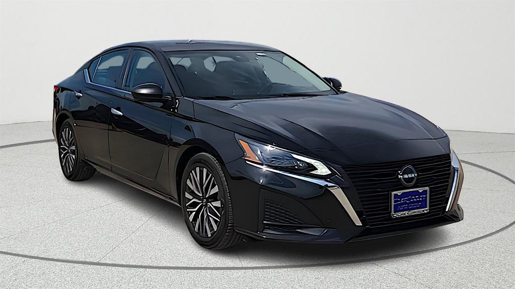 used 2024 Nissan Altima car, priced at $18,095