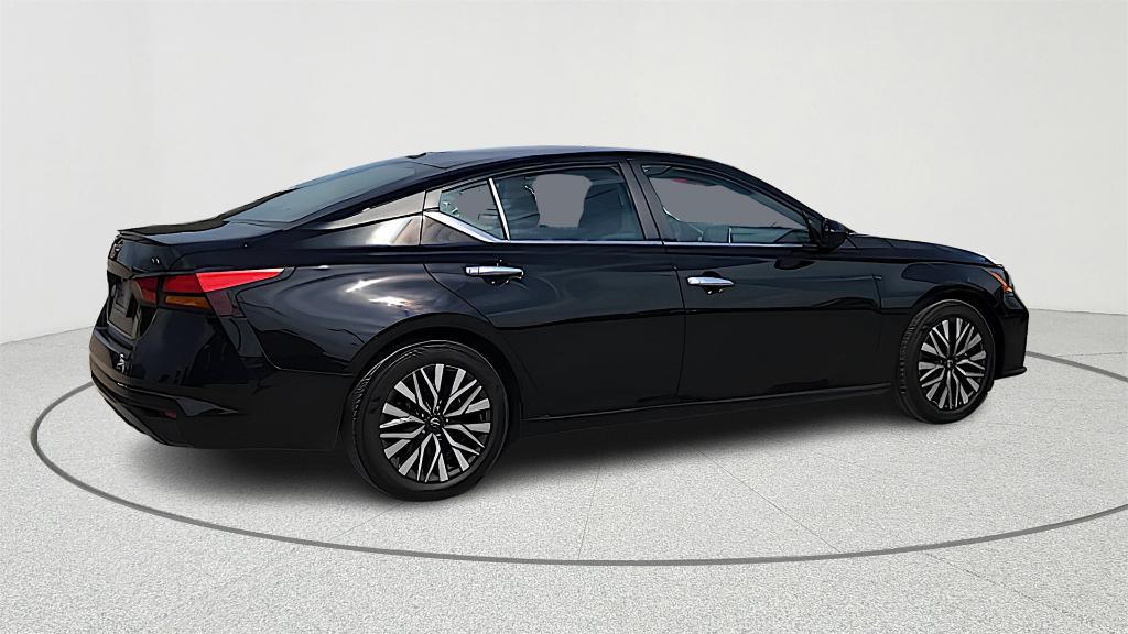 used 2024 Nissan Altima car, priced at $18,095