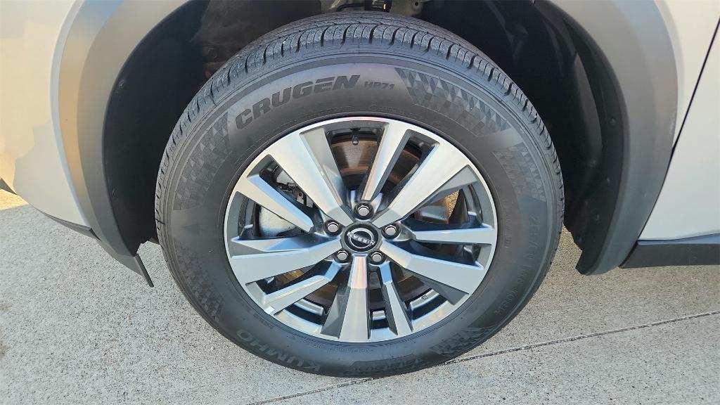 used 2025 Nissan Pathfinder car, priced at $38,995