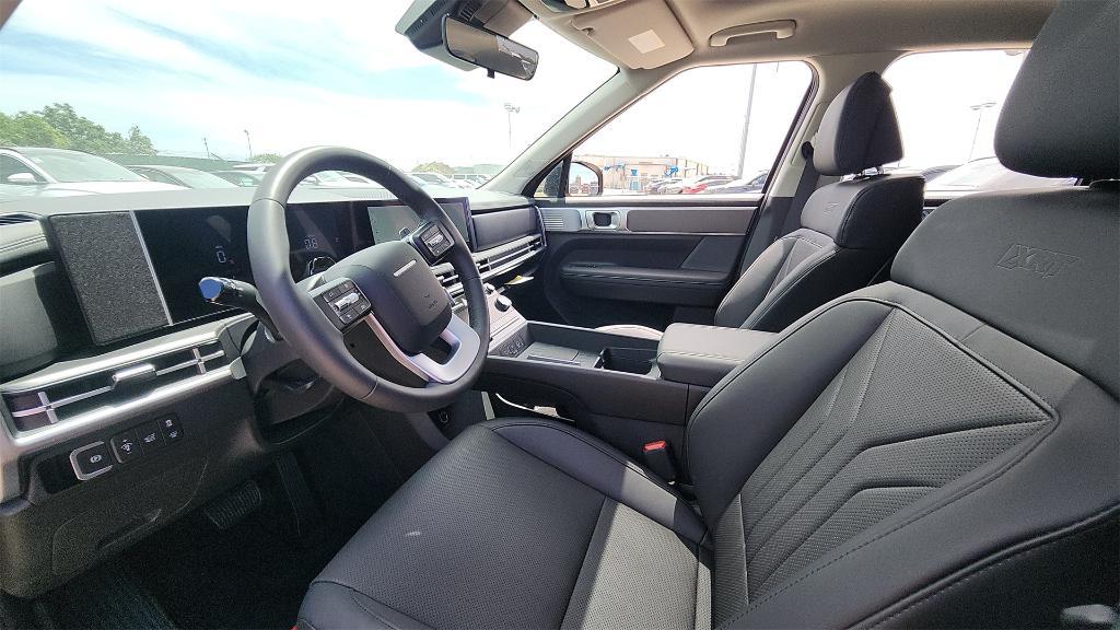new 2025 Hyundai Santa Fe car, priced at $39,369
