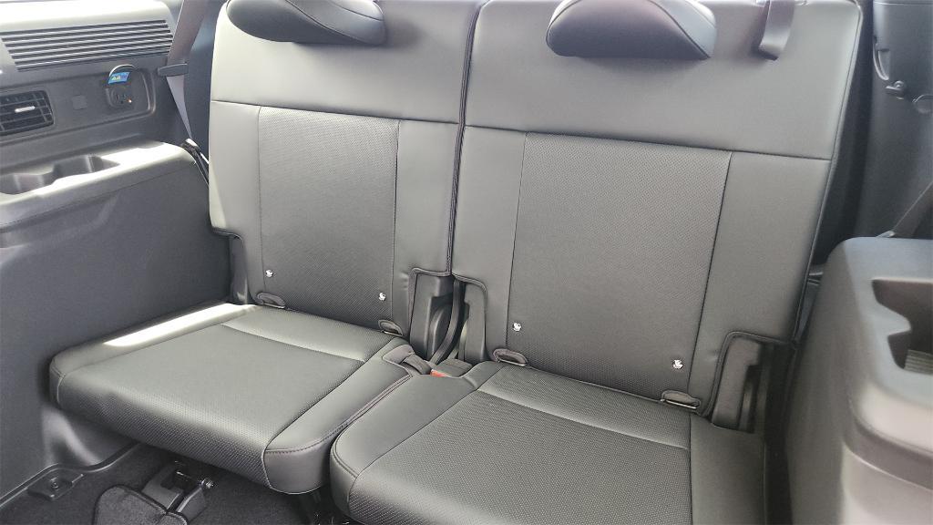 new 2025 Hyundai Santa Fe car, priced at $39,369