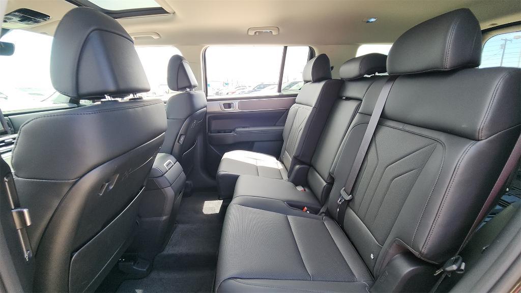 new 2025 Hyundai Santa Fe car, priced at $39,369
