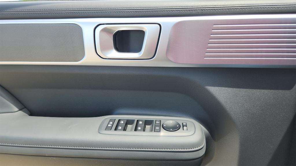 new 2025 Hyundai Santa Fe car, priced at $39,369