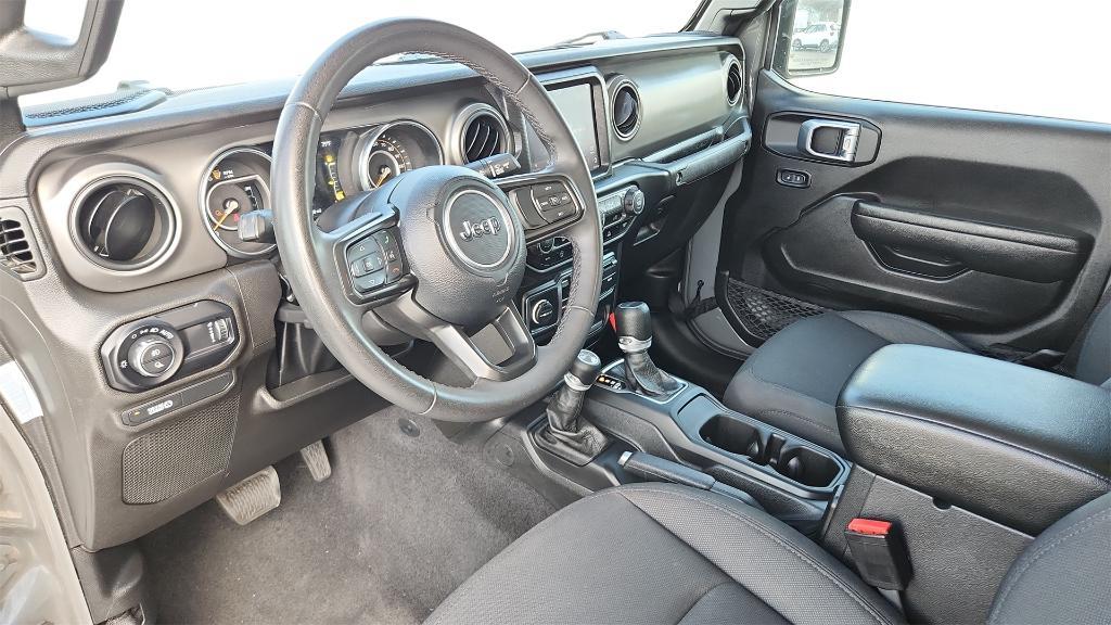 used 2023 Jeep Gladiator car, priced at $27,195