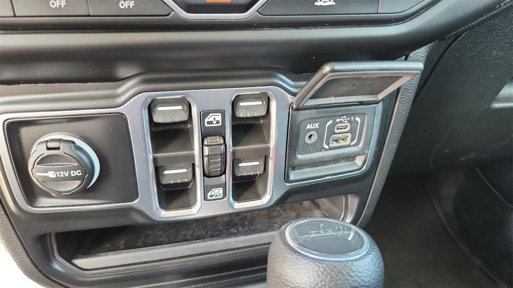 used 2023 Jeep Gladiator car, priced at $27,195