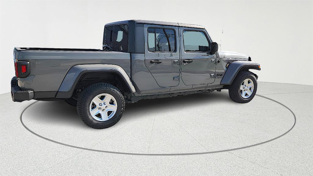 used 2023 Jeep Gladiator car, priced at $27,195