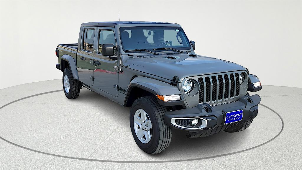 used 2023 Jeep Gladiator car, priced at $27,195