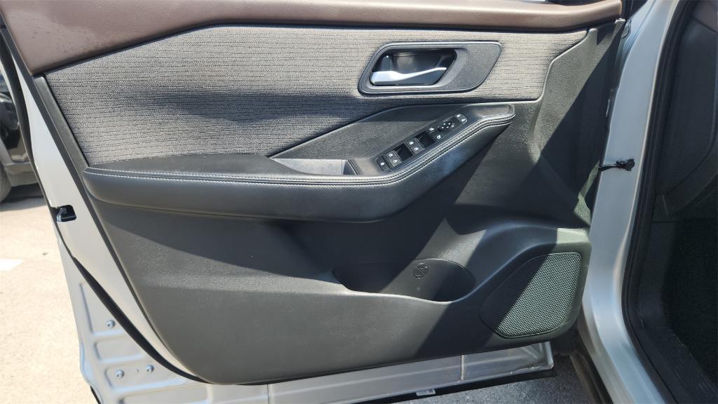 used 2023 Nissan Rogue car, priced at $22,995