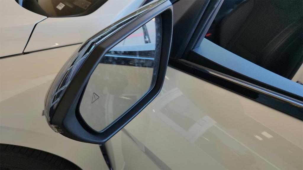 new 2025 Hyundai Elantra car, priced at $30,505