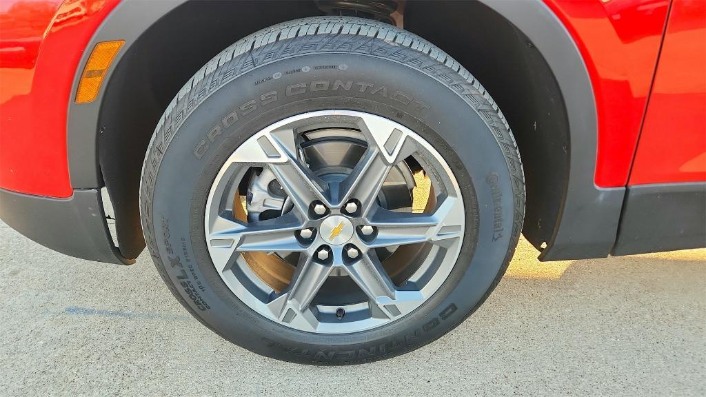 used 2025 Chevrolet Blazer car, priced at $31,995