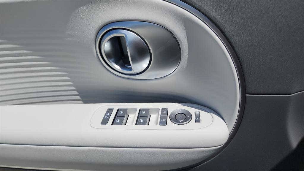 new 2026 Hyundai IONIQ 9 car, priced at $65,035