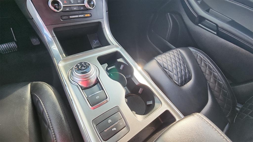 used 2024 Ford Edge car, priced at $26,995