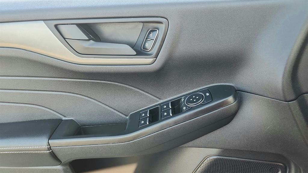 used 2025 Ford Escape car, priced at $24,595