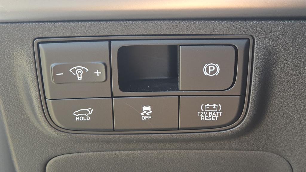 new 2025 Hyundai TUCSON Hybrid car, priced at $36,847