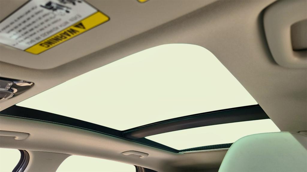 used 2024 Hyundai TUCSON Hybrid car, priced at $33,150