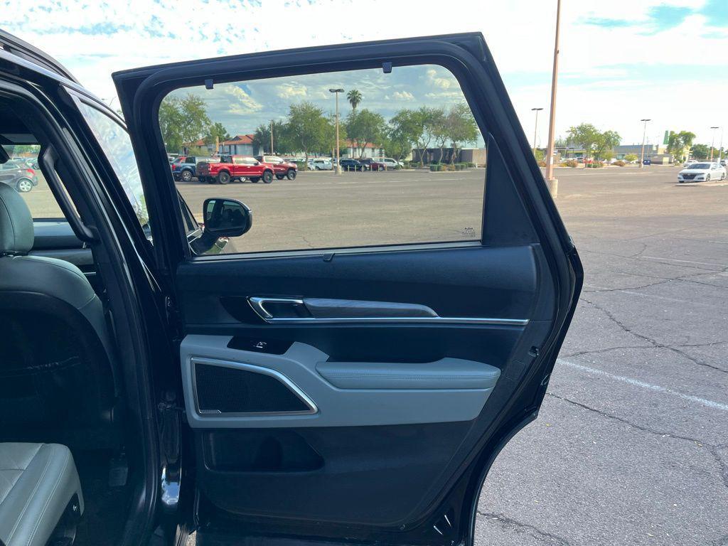 used 2023 Kia Telluride car, priced at $35,500
