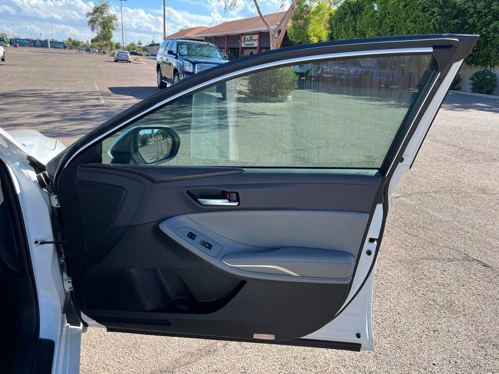used 2019 Toyota Avalon car, priced at $25,995