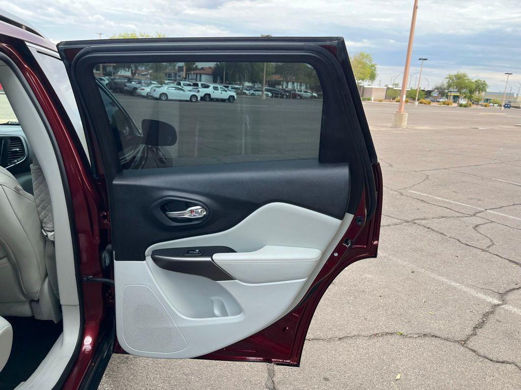 used 2021 Jeep Cherokee car, priced at $18,900