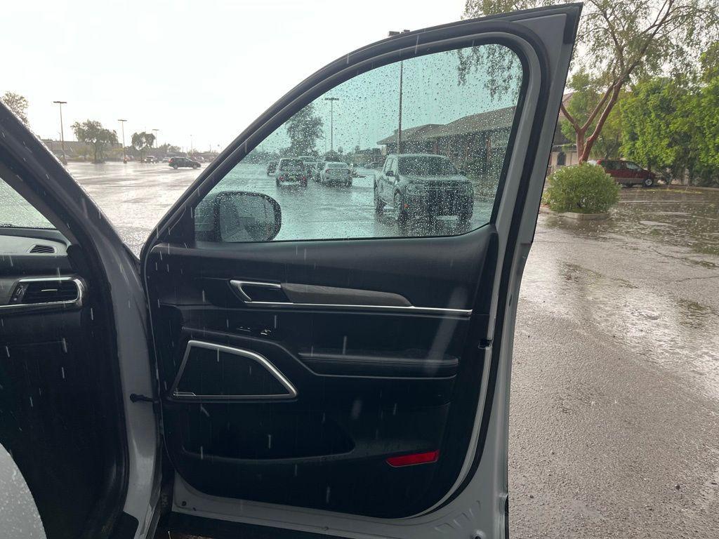 used 2022 Kia Telluride car, priced at $26,995