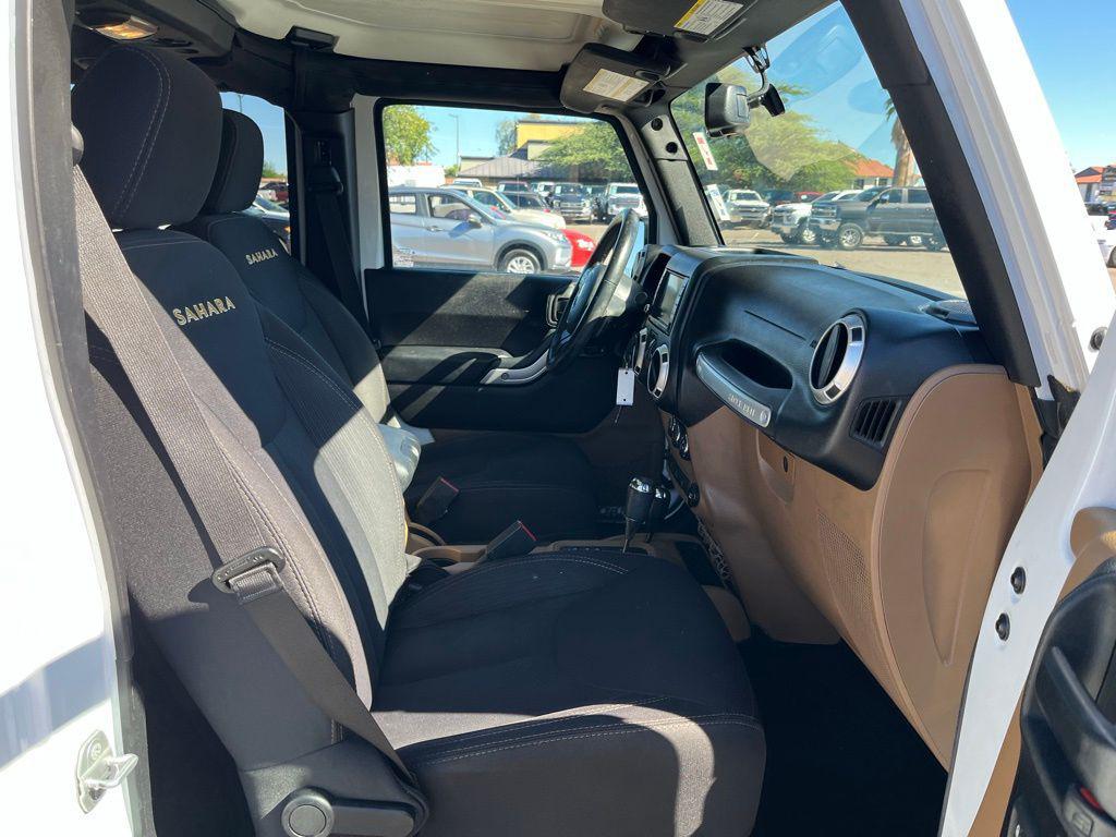 used 2015 Jeep Wrangler Unlimited car, priced at $20,900