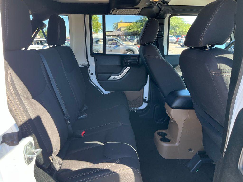 used 2015 Jeep Wrangler Unlimited car, priced at $20,900