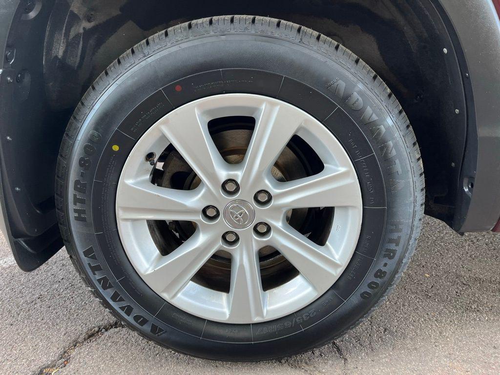 used 2017 Toyota Highlander car, priced at $25,900