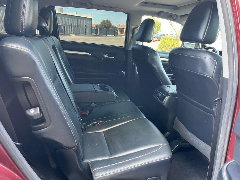 used 2017 Toyota Highlander car, priced at $25,900