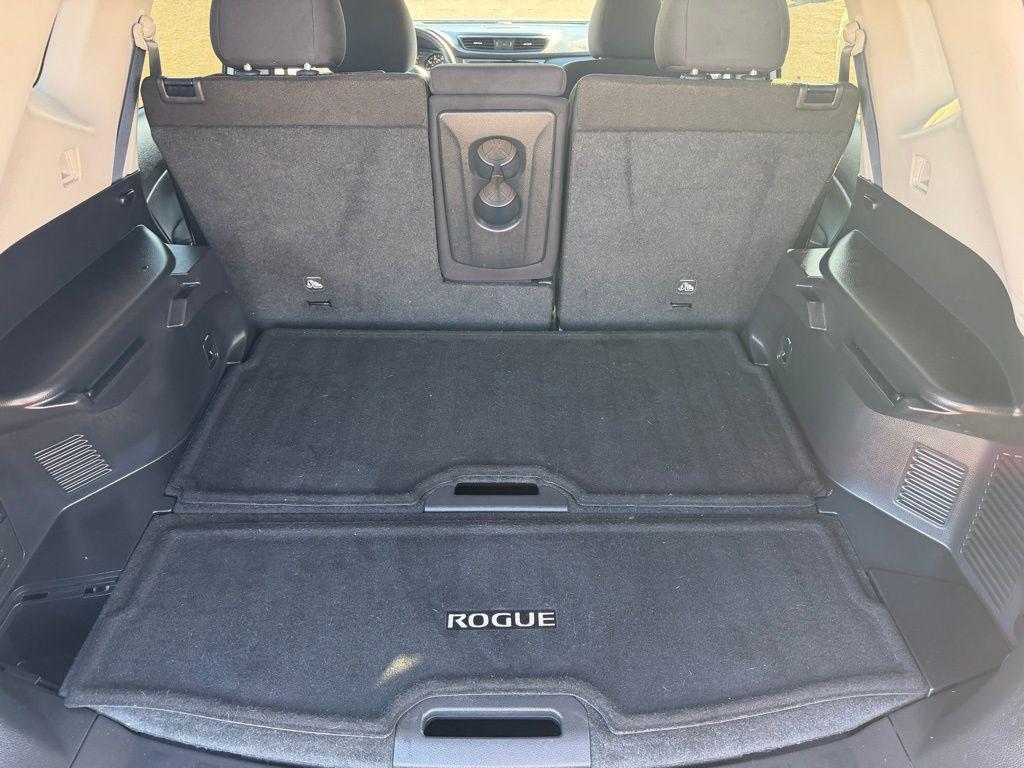 used 2020 Nissan Rogue car, priced at $17,995