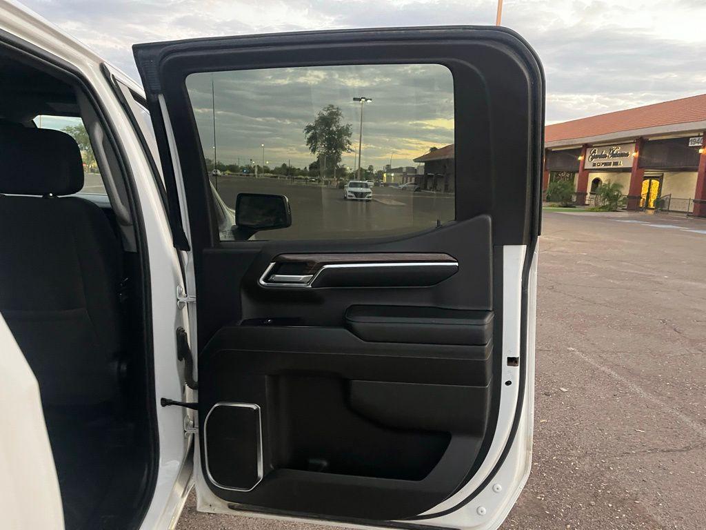 used 2023 Chevrolet Silverado 1500 car, priced at $32,900