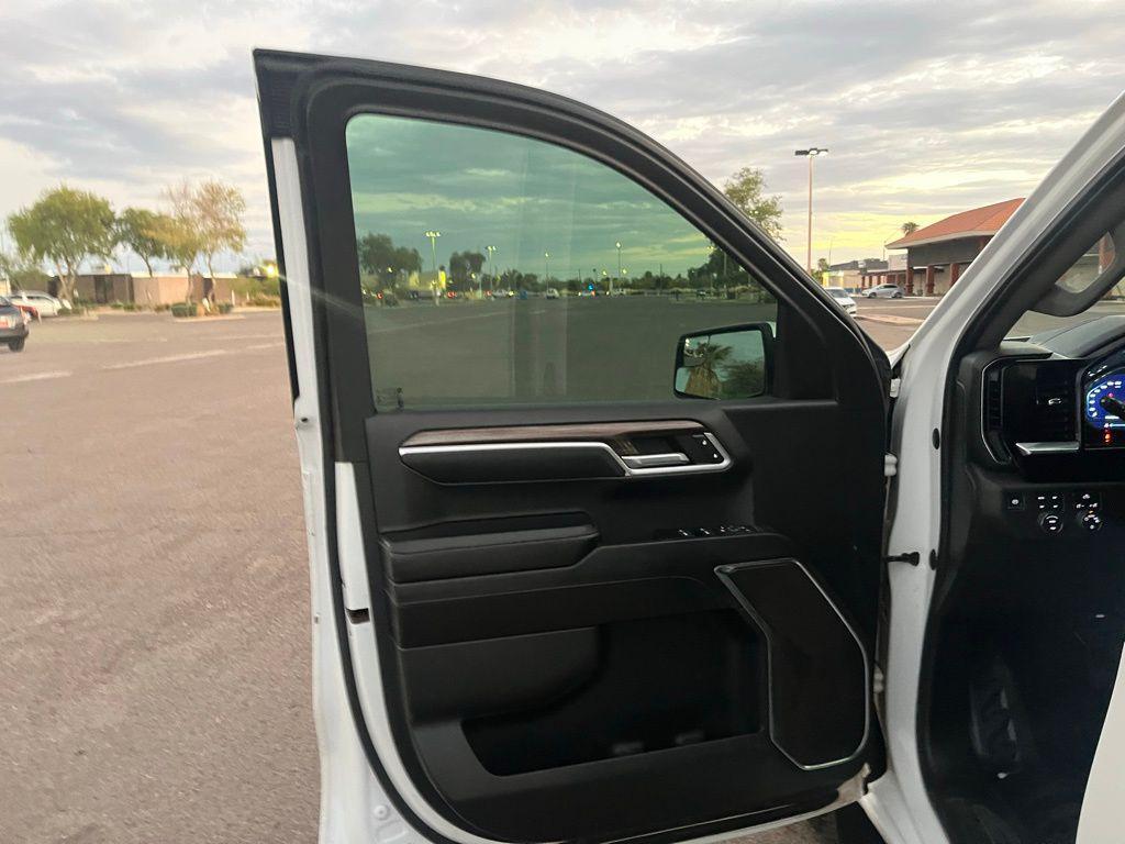 used 2023 Chevrolet Silverado 1500 car, priced at $32,900