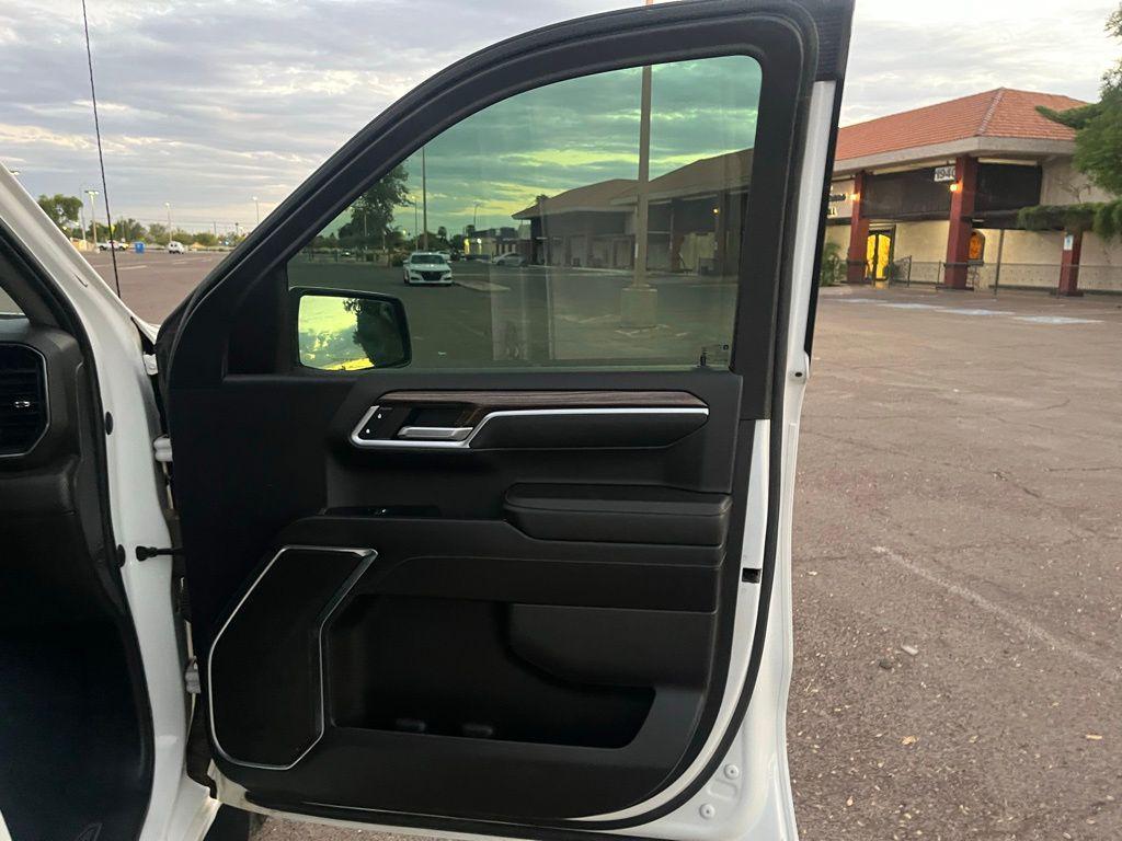 used 2023 Chevrolet Silverado 1500 car, priced at $32,900