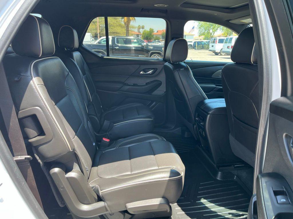 used 2023 Chevrolet Traverse car, priced at $33,995