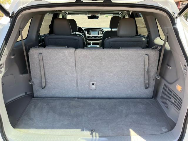used 2017 Toyota Highlander car, priced at $22,995
