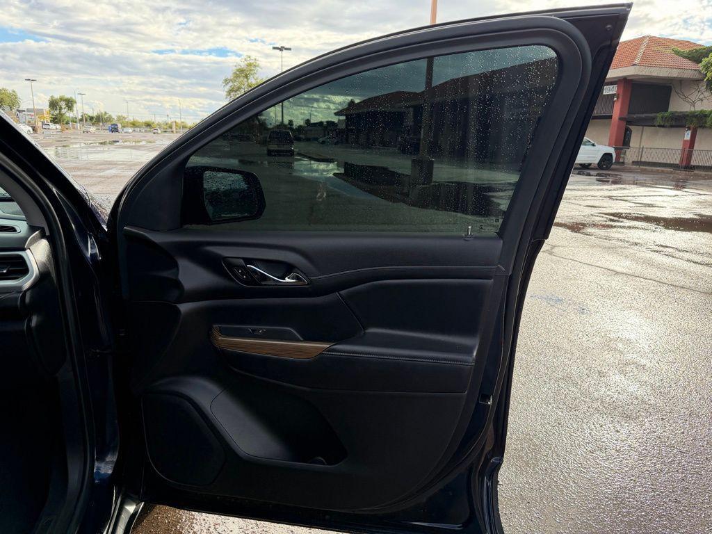 used 2021 GMC Acadia car, priced at $19,900