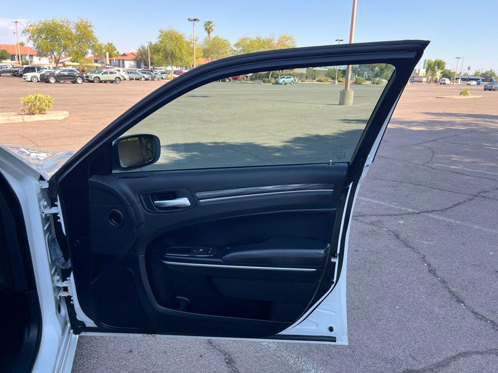 used 2022 Chrysler 300 car, priced at $25,475