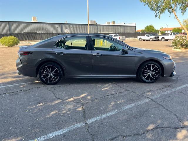 used 2024 Toyota Camry Hybrid car, priced at $31,900