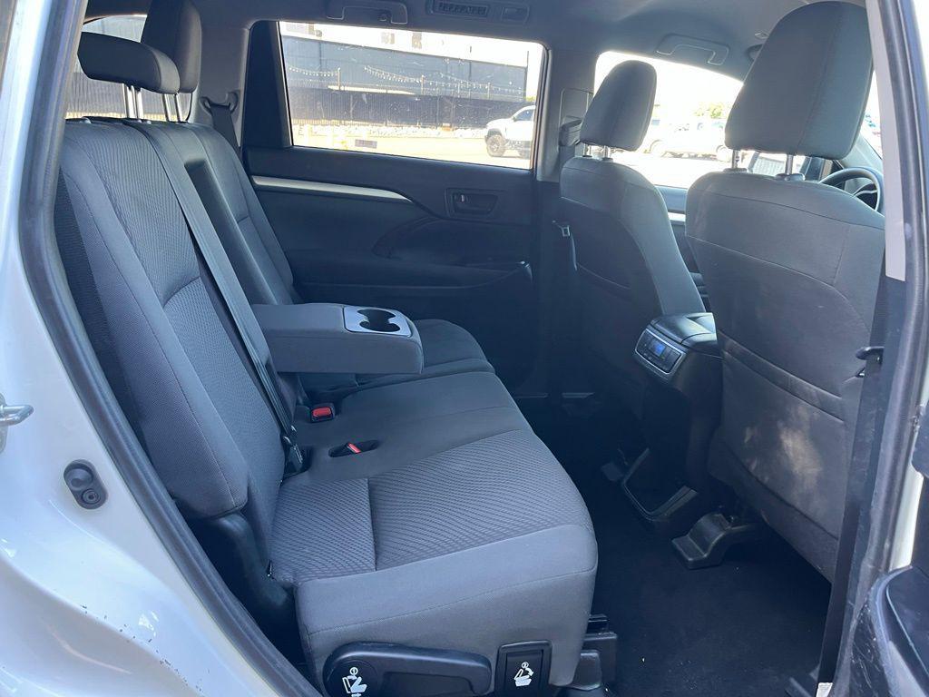 used 2019 Toyota Highlander car, priced at $21,995