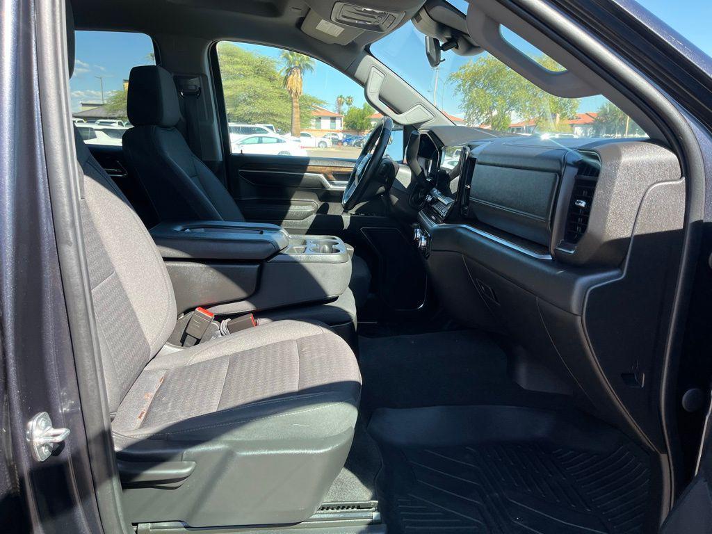 used 2023 GMC Sierra 1500 car, priced at $39,995