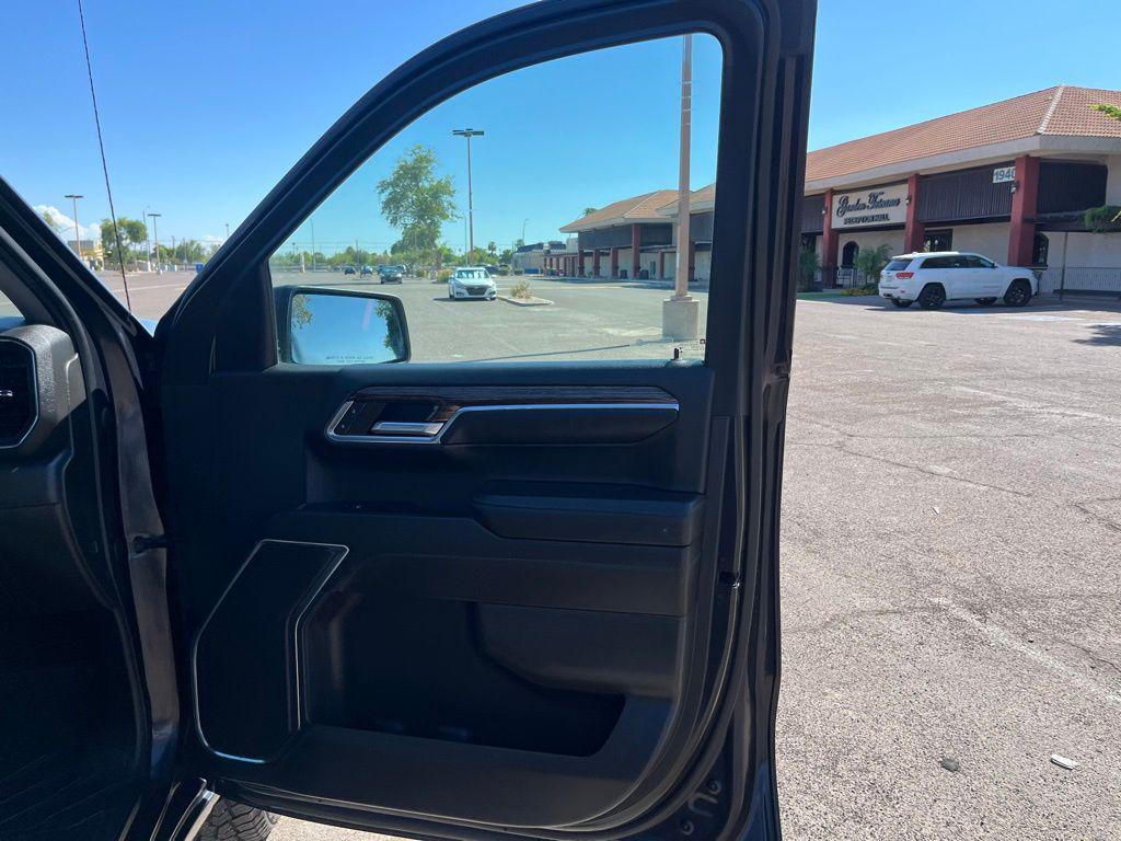 used 2023 GMC Sierra 1500 car, priced at $39,995