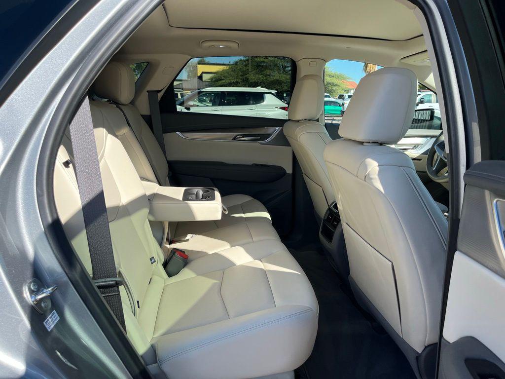 used 2024 Cadillac XT5 car, priced at $39,500