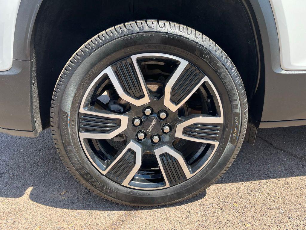 used 2021 GMC Acadia car, priced at $24,490