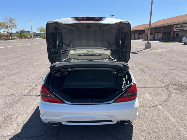 used 2009 Mercedes-Benz SL-Class car, priced at $27,900