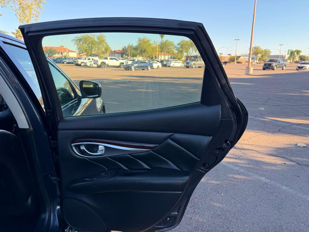 used 2011 INFINITI M37 car, priced at $11,900