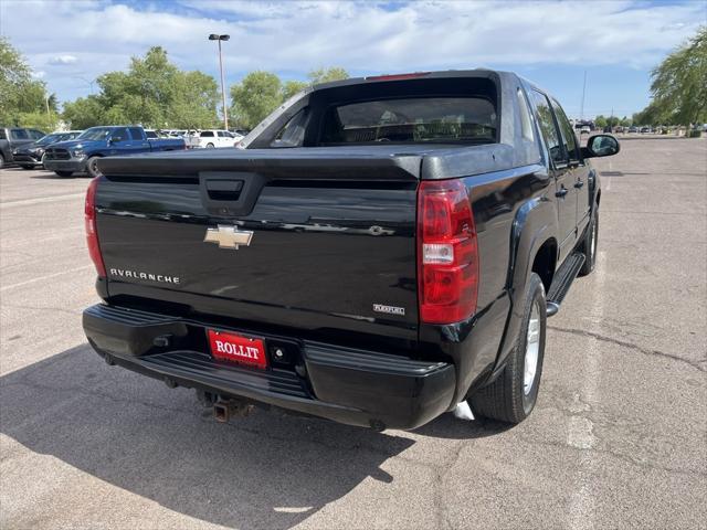 used 2009 Chevrolet Avalanche car, priced at $23,900