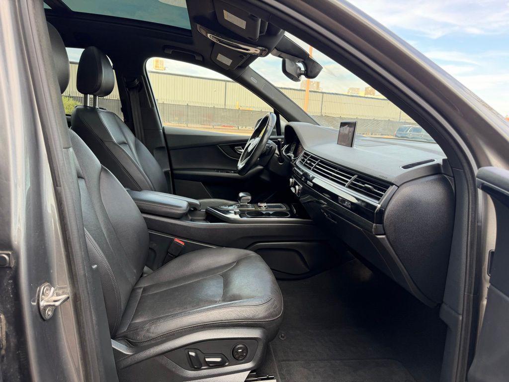 used 2017 Audi Q7 car, priced at $18,995