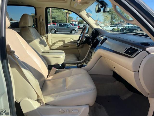 used 2008 Cadillac Escalade car, priced at $21,500