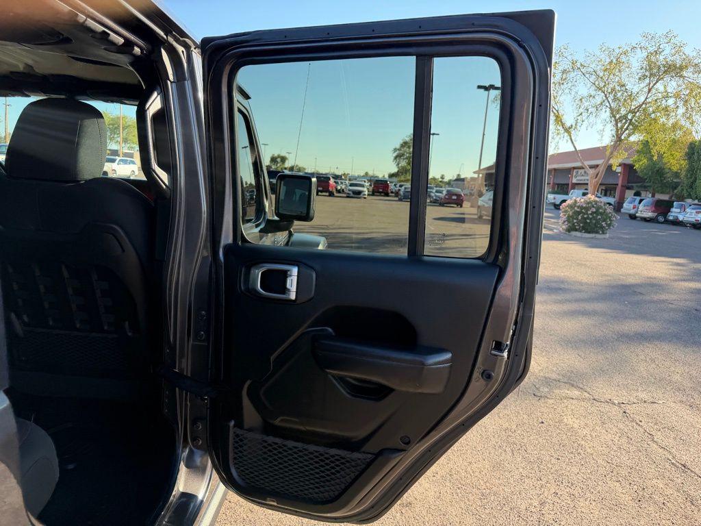 used 2019 Jeep Wrangler Unlimited car, priced at $33,995