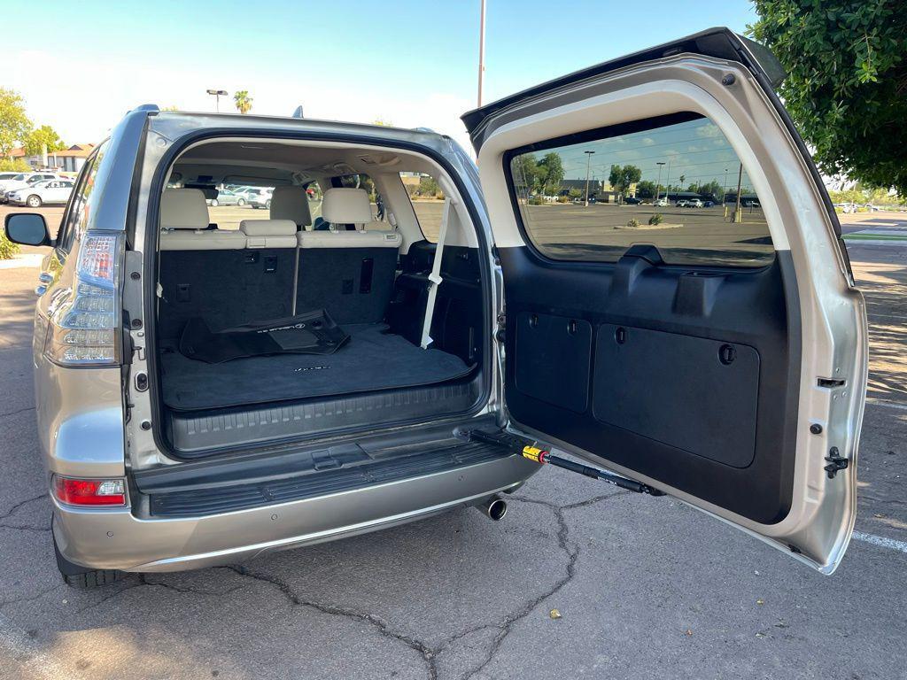 used 2023 Lexus GX 460 car, priced at $59,888