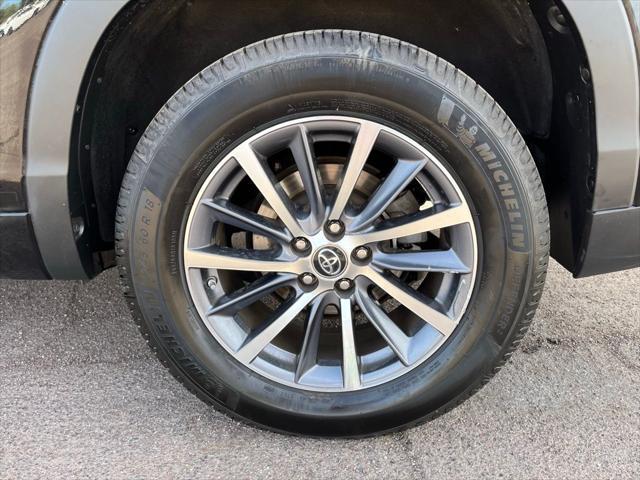 used 2018 Toyota Highlander car, priced at $25,995