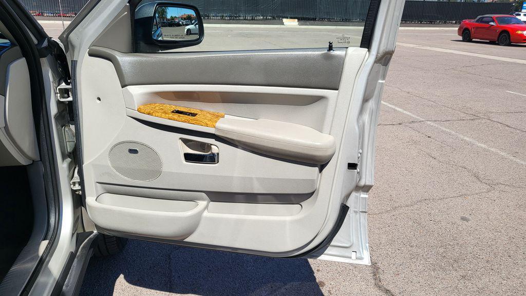 used 2008 Jeep Grand Cherokee car, priced at $12,900